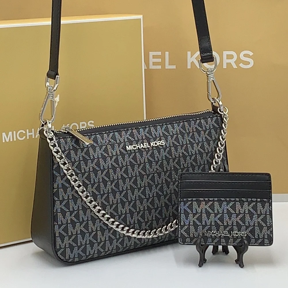 Michael Kors please look
